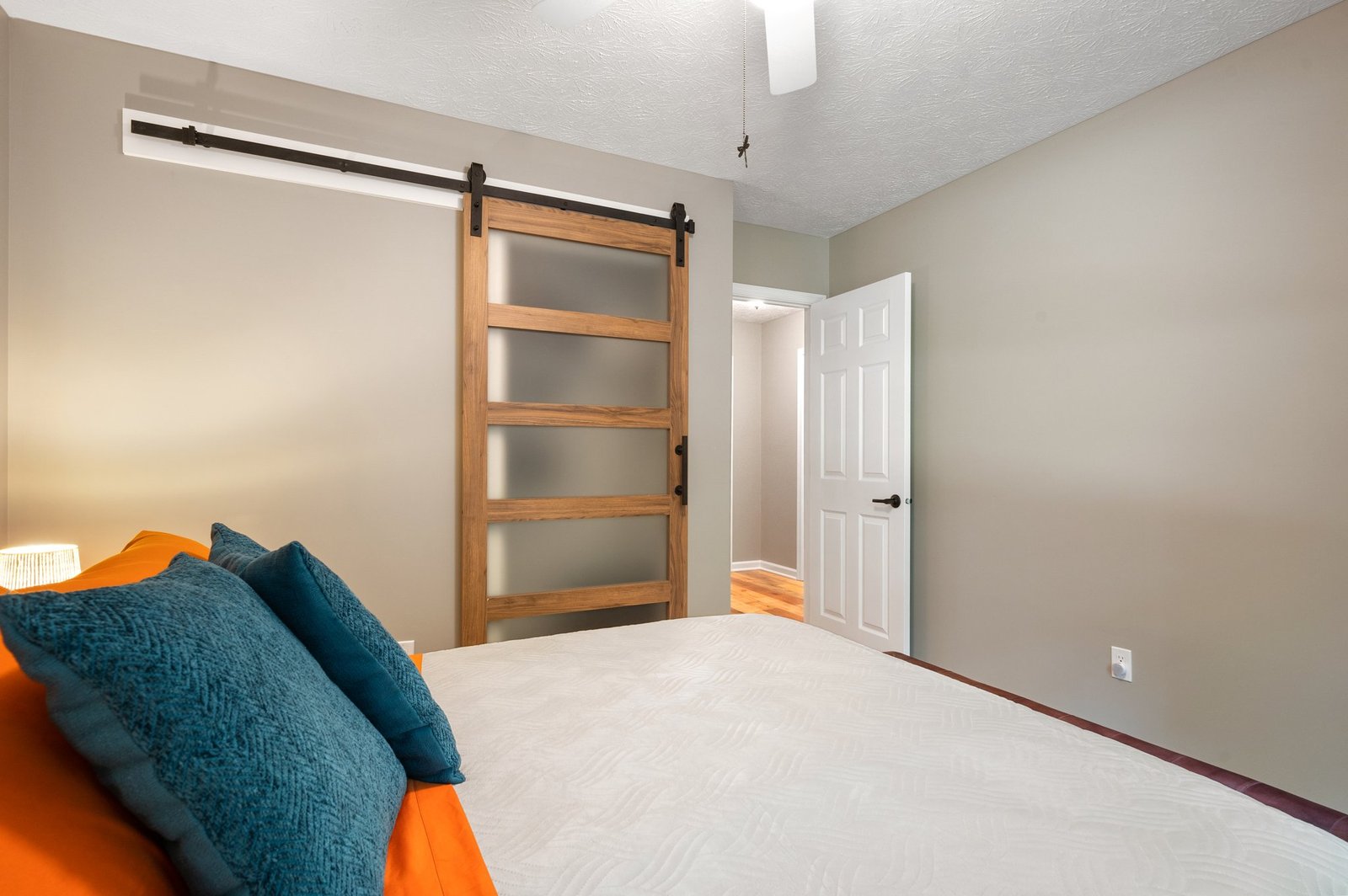 Walnut Room at Moonlight Retreat - Accommodations in Smithfield, VA