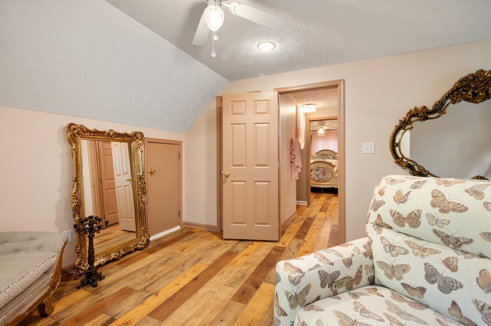 Mimosa Suite at Moonlight Retreat - Smithfield, VA Accommodations