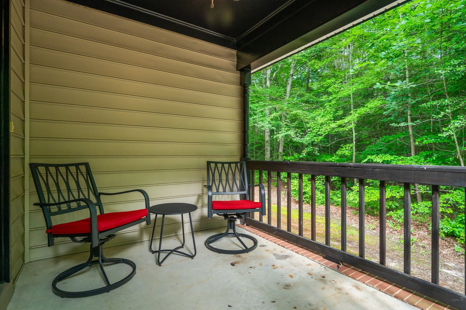 77-web-or-mls-3058-moonlight-rd